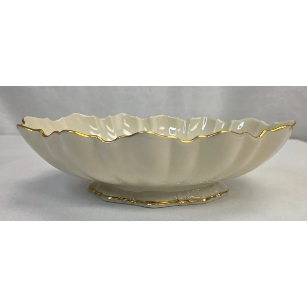 Lenox Ivory Porcelain Scalloped Shell Footed Bowl 24k Gold Trim Made in USA